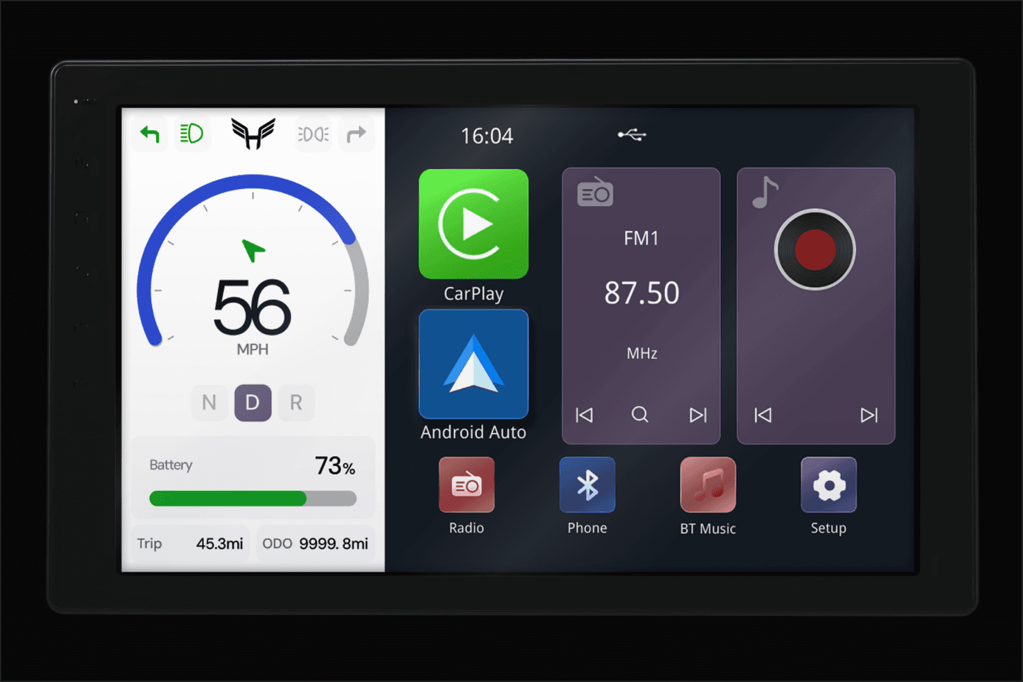 Keogram Display showing the real-time dashboard alongside CarPlay, radio, and app shortcuts
